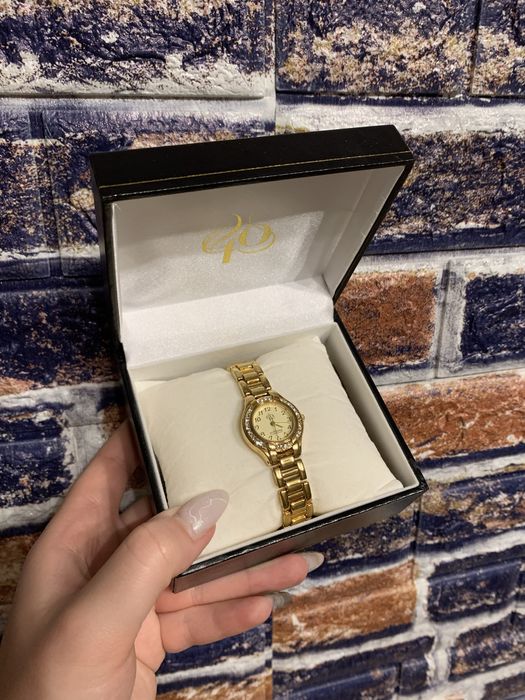 Жіночий годинник Oriflame зі Swarovski + батарейка у подарунок