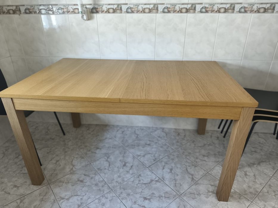 Mesa de jantar - Extensível (Chapa Carvalho)