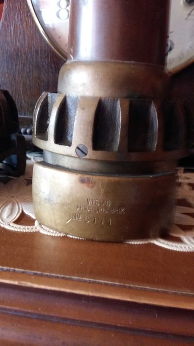 Prowadnica-sikawka strażacka z epoki mosiądz-miedz.