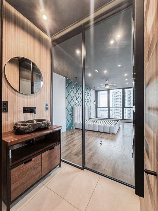 Київ. 3-кімн. квартира ЖК Лебединий, вул. Ревуцького, метро Харківська