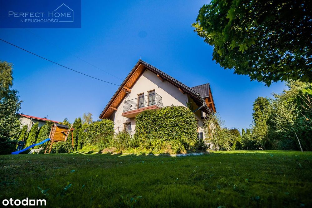 Dom W Kiczycach | 5 Pokoi | 849 M² Działki | Podwójny Garaż