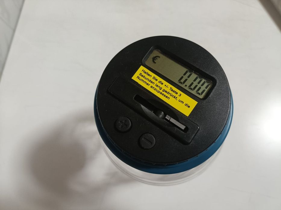 Mealheiro com contador elétrico