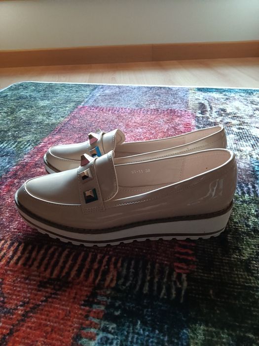 Mocassim beges novos