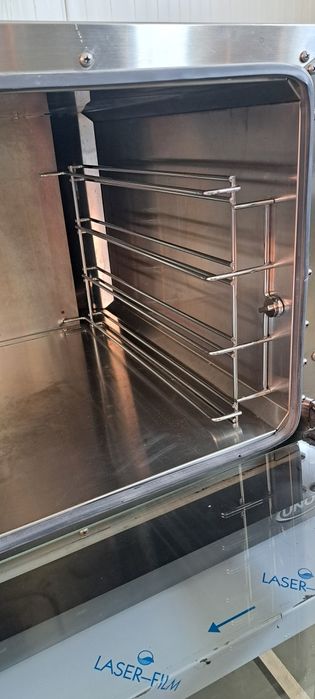 Конвекційна пекакарська піч Unox Domenica