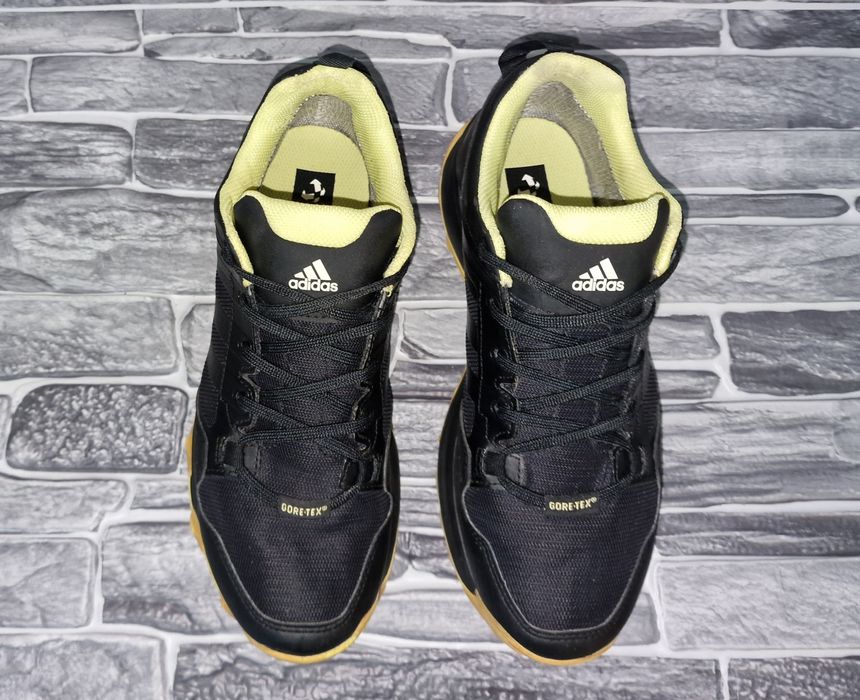 Кроссовки Adidas Gore-Tex (39.5 размер)