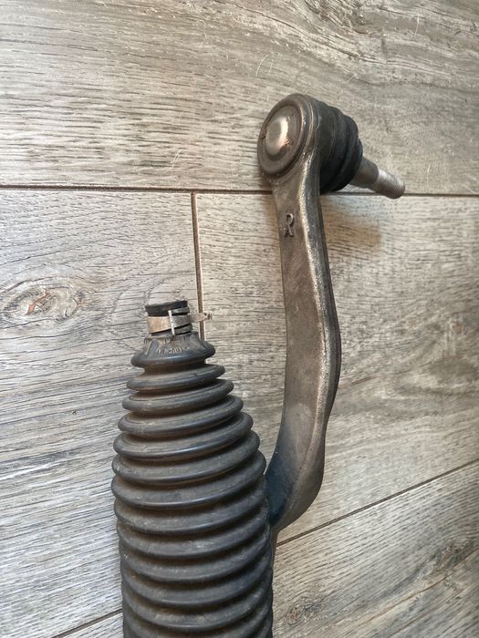 Наконечник рульової тяги правий пильник Оригінал Nissan Rogue T33