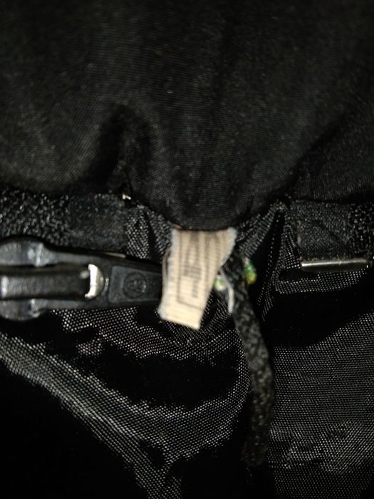 Безкоштовно віддам демісезоні куртки для хлопців