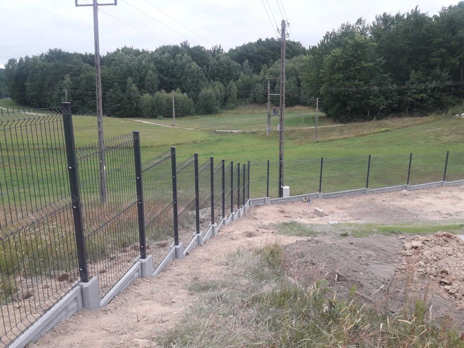 Podmurówka betonowa prefabrykowana systemowa, łączniki, podmurówki pod panele 3D