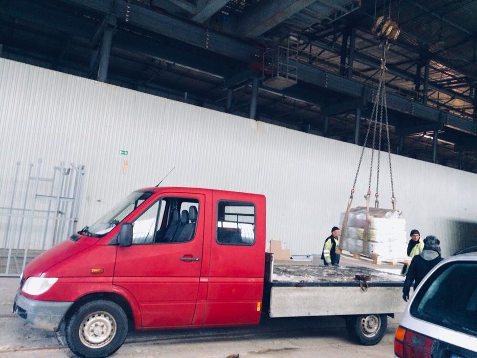 Transport, przeprowadzki, montaż mebli, utylizacja - auto z windą