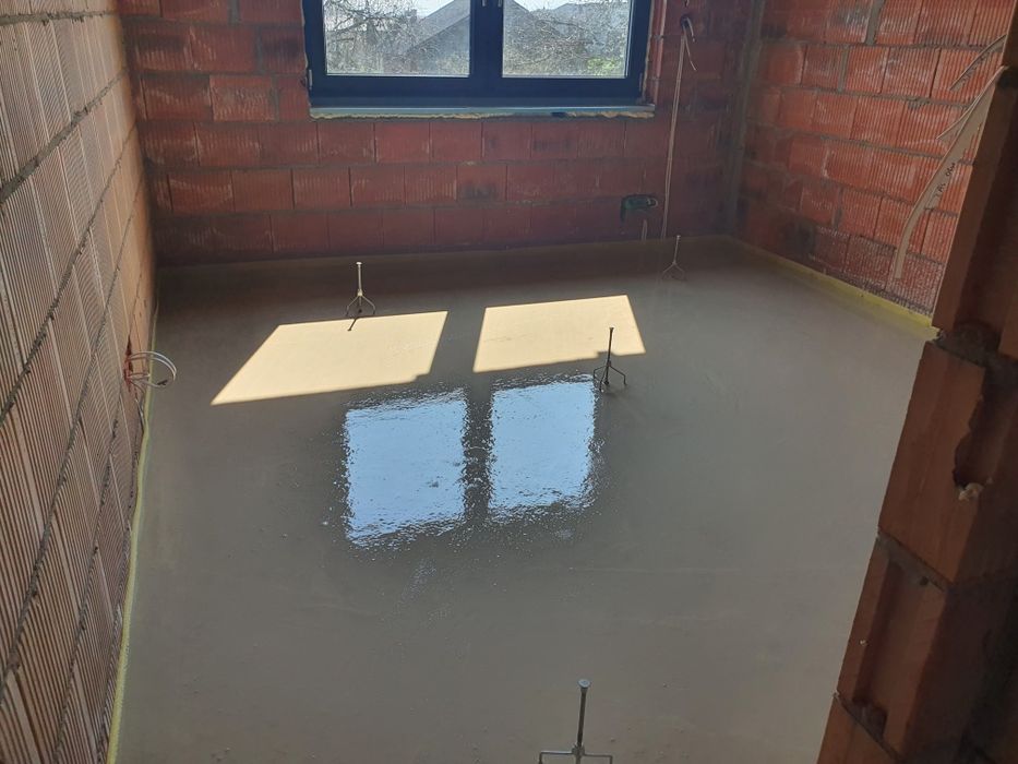 Posadzki, wylewki anhydrytowe na ogrzewanie podłogowe - Całe Łódzkie