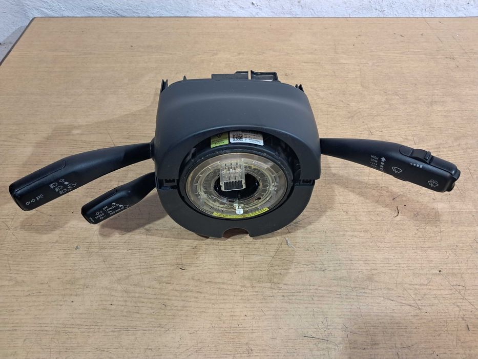 Przełącznik tempomat zespolony pająk manetki taśma obudowa AUDI A4 B8