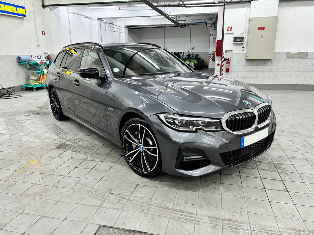 BMW 330 e Pack Desportivo M Auto