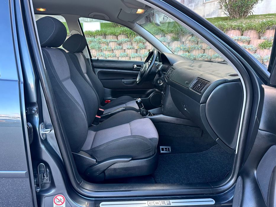 VW  Golf 1.4  -  25 Anos  -  Muito Estimado