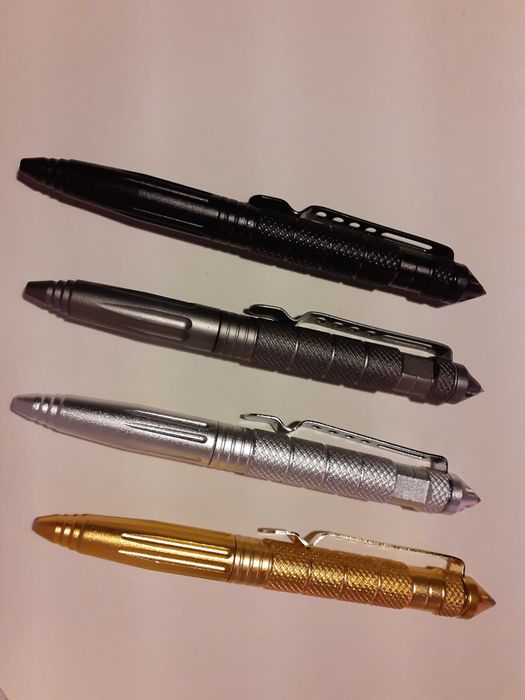 Caneta multifunção com corpo em alumínio