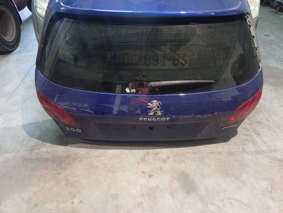tampa de mala peugeot 308 t9 gt line