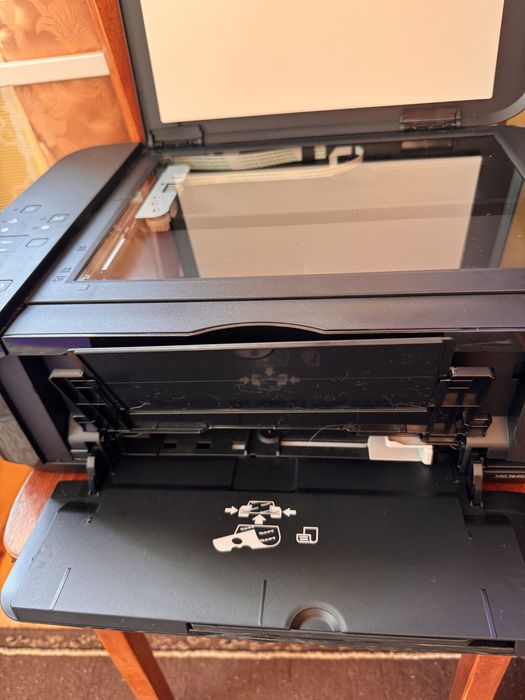 Кольоровий принтер на Wi-Fi та USB Canon