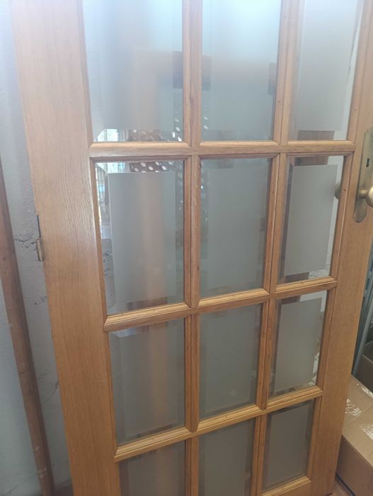 Vendo porta com aro madeira nogueira