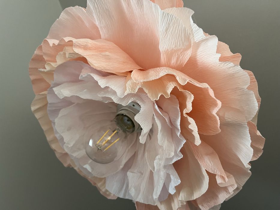 Lampa Kwiat  z włoskiej krepiny