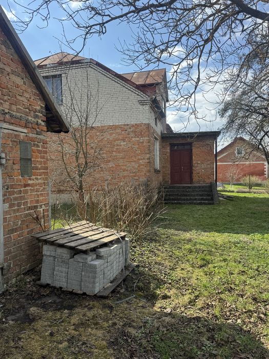Продаж цегляного будинку Мшана Суховоля Городок