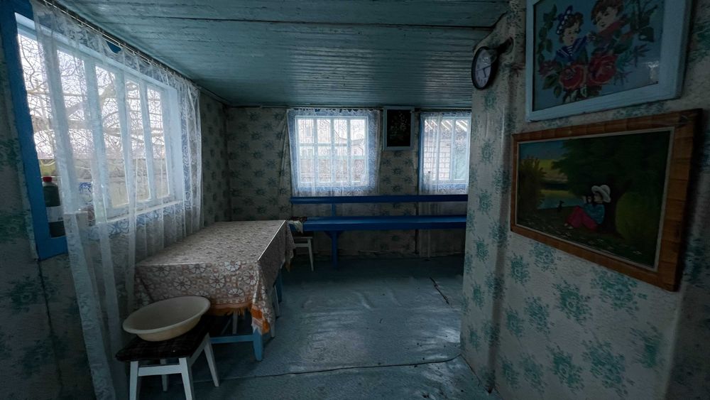 Продаж будинку в селі Русанів, 3 кімнати, газ, ділянка 25 соток, центр