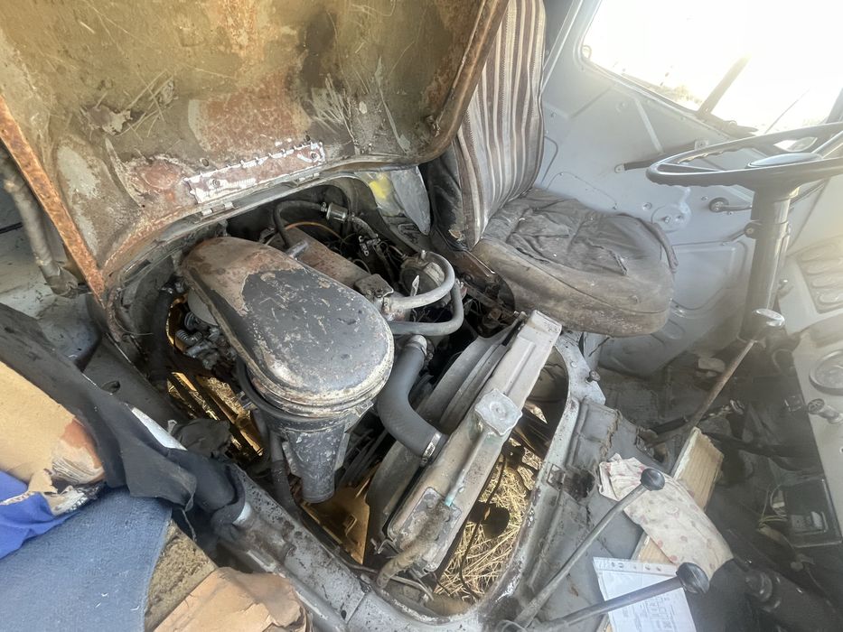 УАЗ 3741 Буханка 2005 року на теоритичному ходу