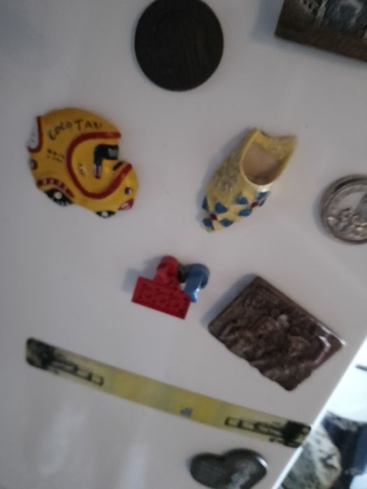 Quer passear? Vários imans de frigorífico de cidades e outros Desde 2E