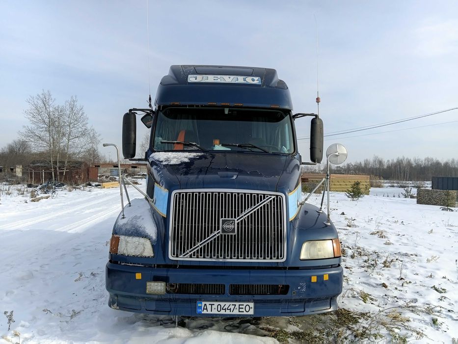 Volvo vnl 670 сідловий тягач