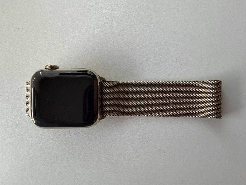 Apple Watch Series 6 GPS + Cellular 40 mm złoty + bransoleta mediolańska