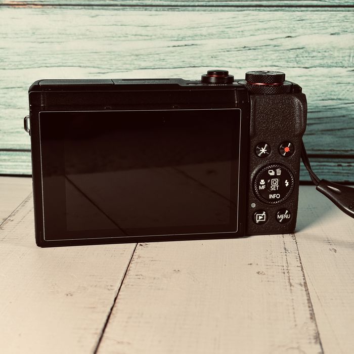 Canon G7X Mark III