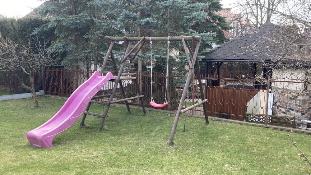 Huśtawka ogrodowa ze zjeżdzalnią