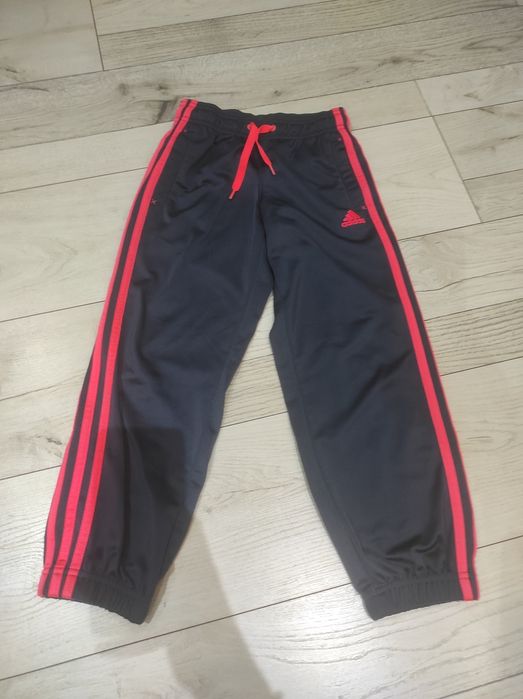 Dwuczęściowy dres dziewczęcy Adidas