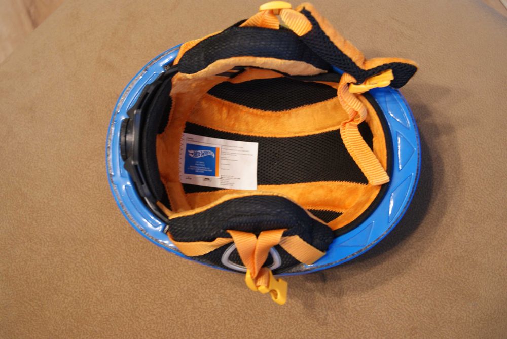 Kask narciarski dziecięcy