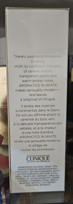 Clinique Aromatics in White