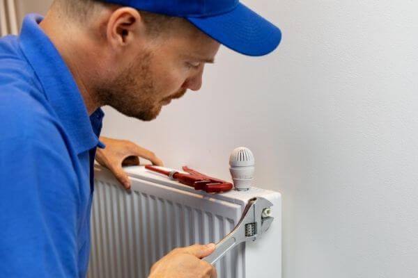 Сантехнік  /  Сантехнічні роботи м.Луцьк 24/7