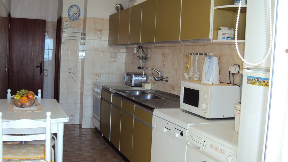 T2 para até 6 pessoas | Vista Mar | Piscina | Garagem | A 50 metros da Praia da Rocha.