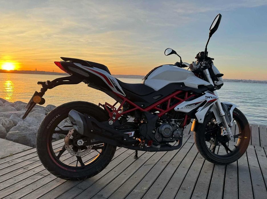 Mota Benelli BN 125cc - Como Nova