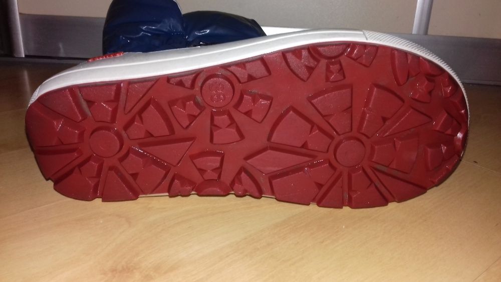 Непромокаемые Зимние сапоги для девочки, б/у