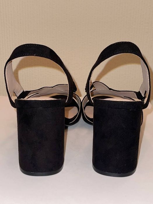 Босоножки замшевые H&M, р.39-40