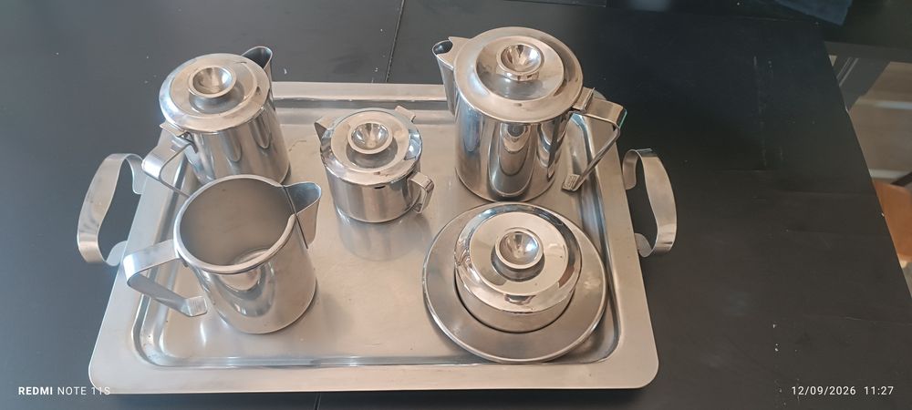 Conjunto de cafetaria e chá
