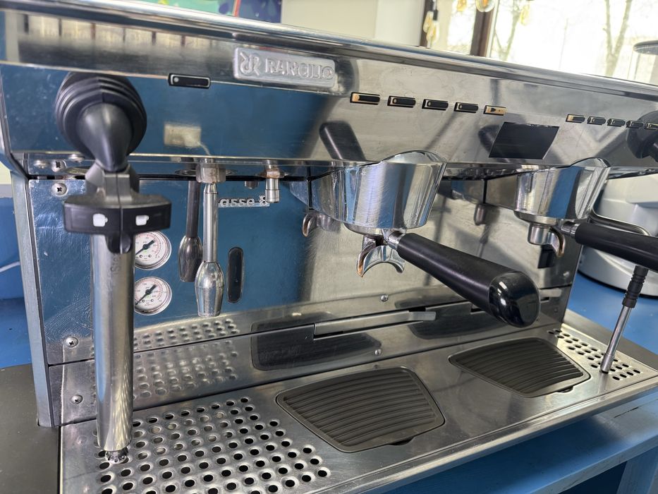 Продам професійну кавомашину Rancilio classe 8