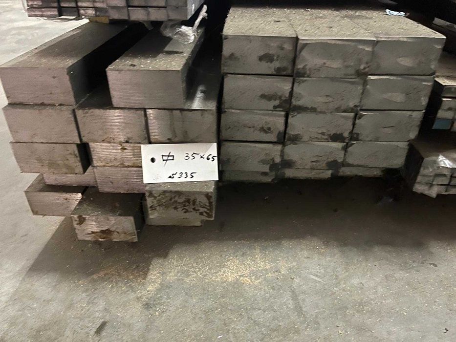 Płaskownik ciągniony 65x35 mm S235