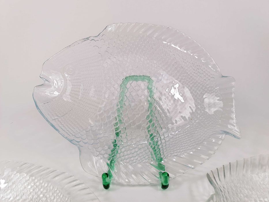 Zestaw trzech półmisków w kształcie ryby