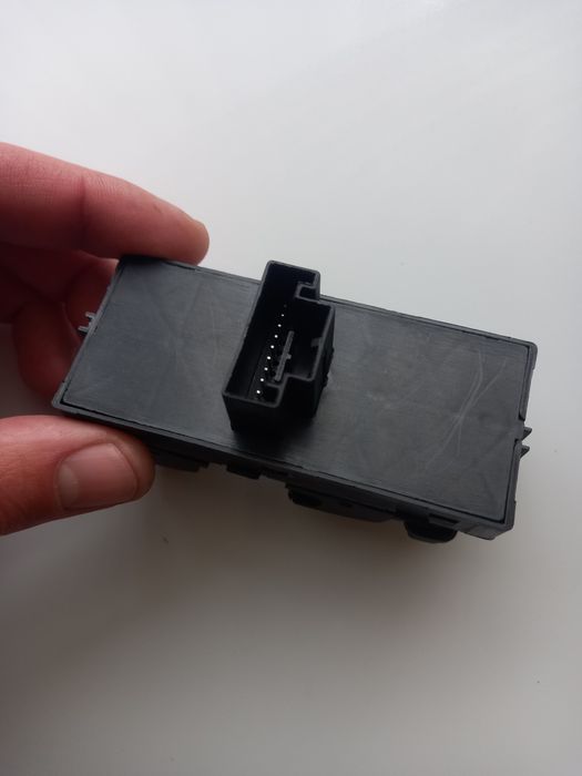 Кнопки склопідйомника стеклоподъемника vw Passat B8 Golf 7 Octavia А7