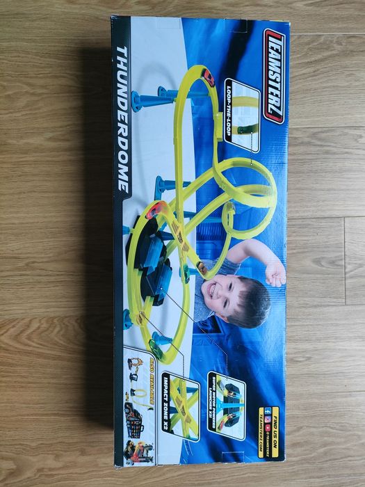 Teamsterz Thunderdome tor wyścigowy + 10 autek