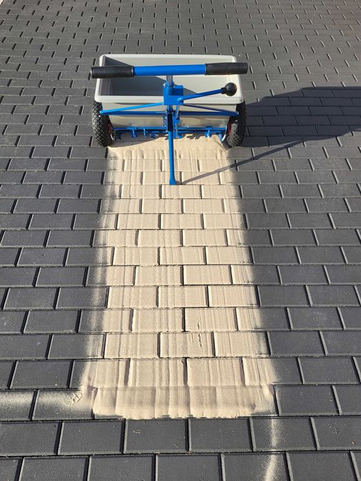 WYNAJEM - Posypywarka piasku 35 l