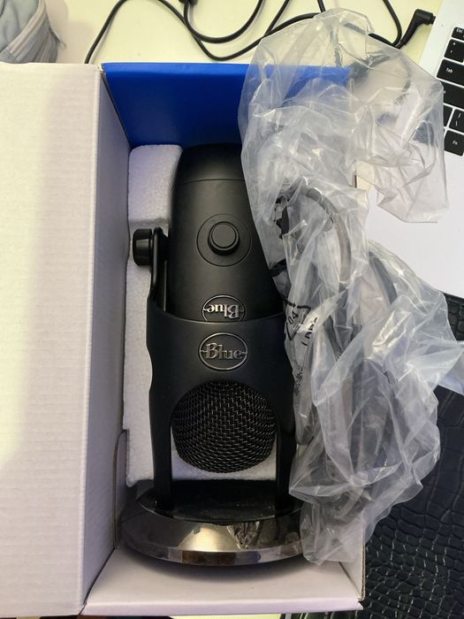 Blue yeti x microfone profissional - NOVO