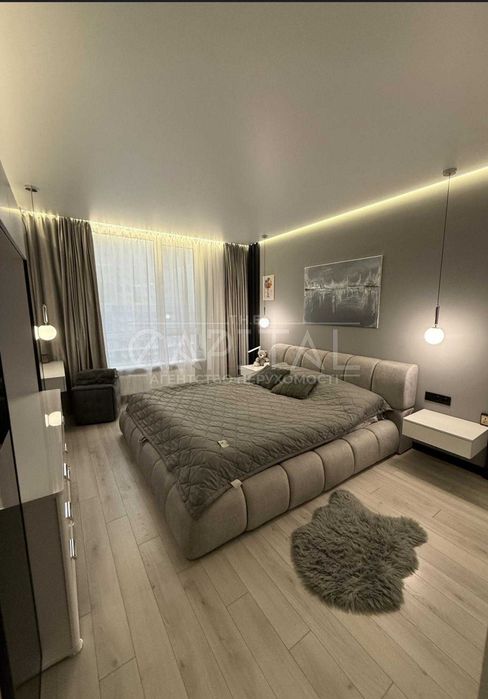 Продажа квартиры ул. Кадетский Гай, ЖК Медовый, Соломенский р-н