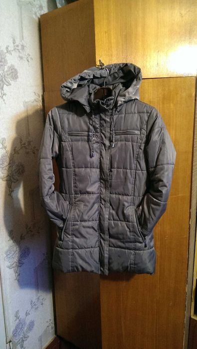 Стильная и практичная Тёплая куртка GLOSTORY размер L как новая