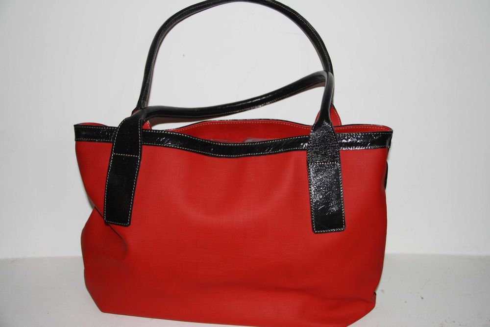 Bolsa da marca Cachorrinho