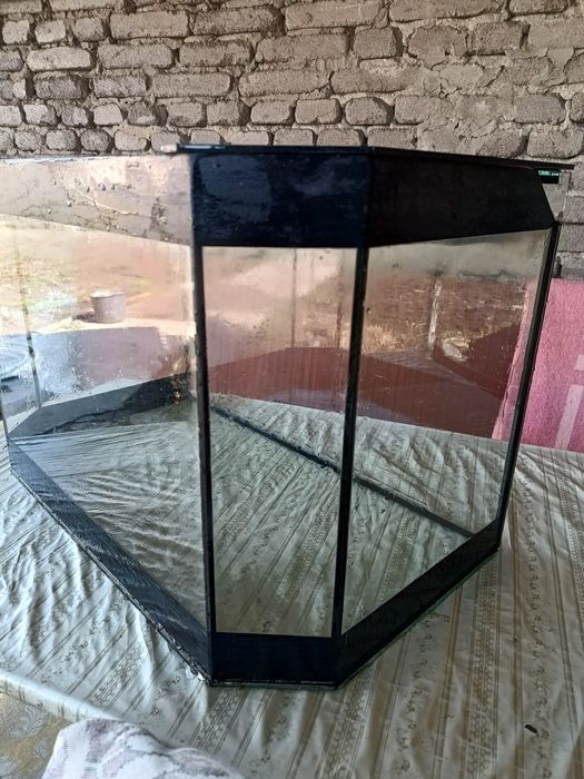 Продам аквариум 70 литров